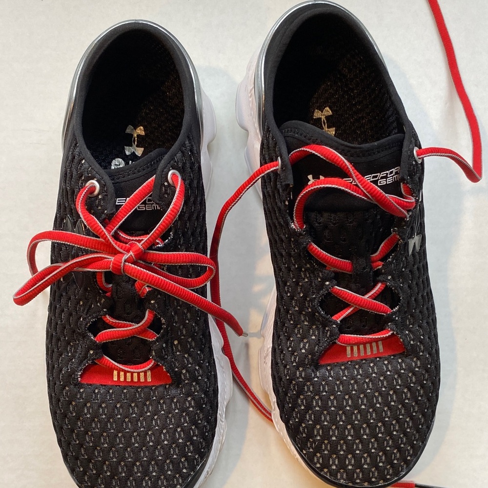 Under Armour Kids Sneakers in Black and Red